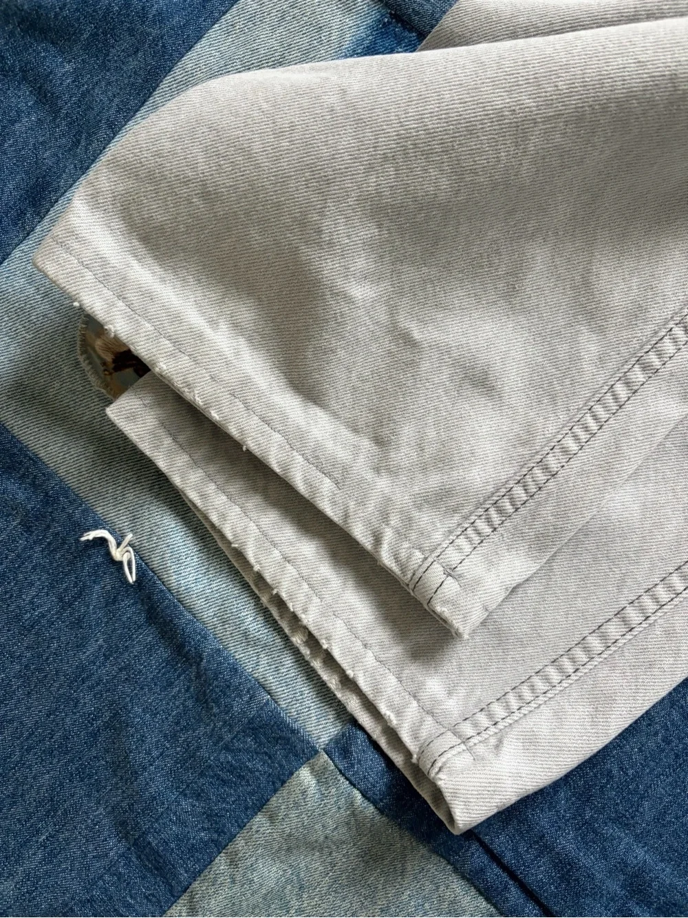 1990 Vintage Levis 557 For Cowboys Jeans Light Gray Denim Cropped 34x24.5